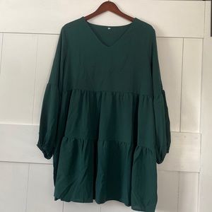 Long sleeve tier shift dress.